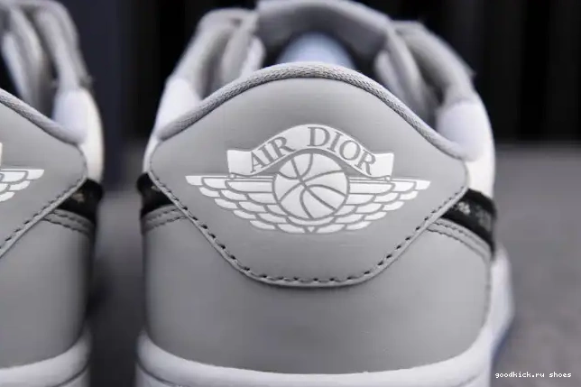 1 OG DR JORDAN LOW box) CN8607-002 X shoe (DR 0514